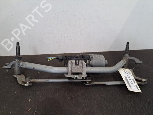 Used Front wiper motor Front wiper motor PEUGEOT 208 I (CA_, CC_) 1.6 HDi / BlueHDi 75 (75 hp) 28389453 28389453