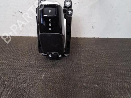 Used Gear lever PEUGEOT 3008 II SUV (MC_, MR_, MJ_, M4_) 1.5 BlueHDi 130 (131 hp) 28393404