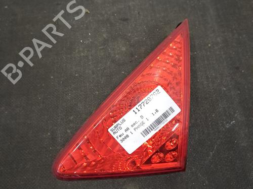 Used Right tailgate light PEUGEOT 3008 I MPV (0U_) 1.6 HDi (109 hp) 31091036