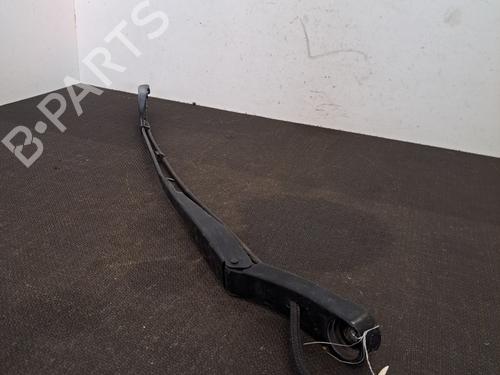 Used Front windshield wiper arm PEUGEOT 3008 II SUV (MC_, MR_, MJ_, M4_) 1.2 THP/ PureTech 130 (MRHNSM, MRHNSU, MRHNSJ, MRHNYW,... (131 hp) 28407107