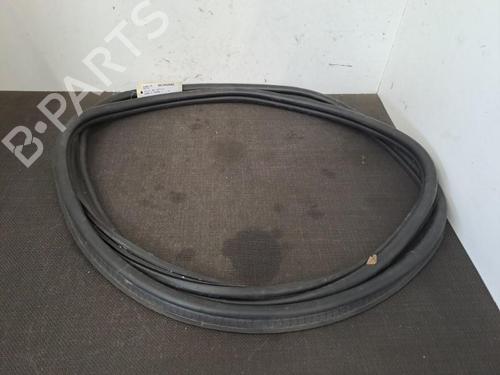 Rubber door seal PEUGEOT 3008 II SUV (MC_, MR_, MJ_, M4_) 1.5 BlueHDi 130 | BP29129586C142