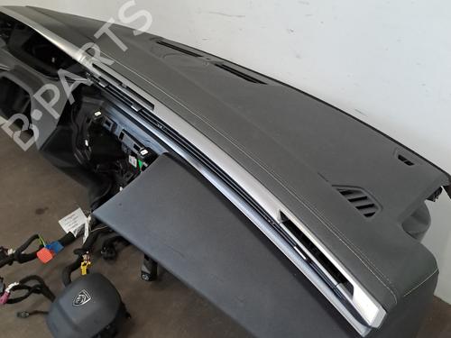 Dashboard PEUGEOT 308 SW III (FC_, FJ_, FR_, F4_, FN_) PureTech 130 (FRHNSL, FRHNST) | BP29630230C46 