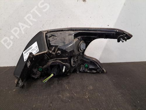 Farolim esquerdo Farolim esquerdo PEUGEOT 308 II (LB_, LP_, LW_, LH_, L3_) 1.6 BlueHDi 120 (120 hp) 30576406 30576406