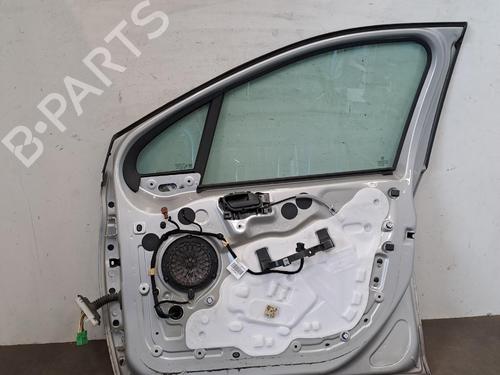 Used Right front door Right front door 37470612 37470612