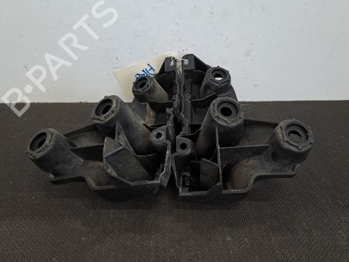 Rear bumper bracket PEUGEOT 308 II (LB_, LP_, LW_, LH_, L3_) 1.2 THP 110 | BP28400928C159