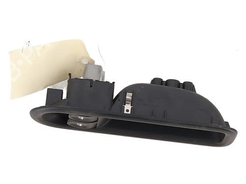 Used Left front window switch Left front window switch RENAULT TWINGO II (CN0_) 1.5 dCi (CN0E) (64 hp) 33113862 33113862