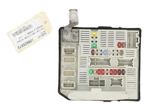 Used Fuse box Fuse box 37476485 37476485