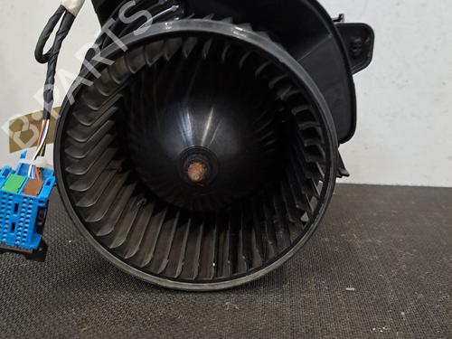 Used Heater blower motor PEUGEOT TRAVELLER Bus (V_) 1.5 BlueHDi 120 (120 hp) 28400554