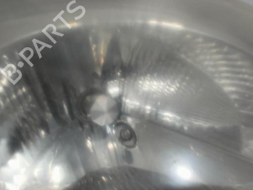 Used Right headlight RENAULT TRAFIC II Van (FL) 1.9 dCi 80 (FL0B) (82 hp) 28405332