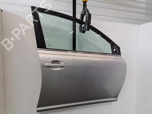 Right front door TOYOTA AVENSIS (_T25_) 2.0 D-4D (CDT250_, CDT250R) | BP28404754C3 