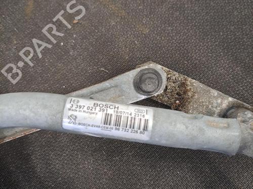 Front wiper motor PEUGEOT 208 I (CA_, CC_) 1.6 HDi | BP28402744M29