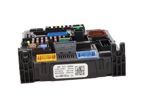 Used Fuse box Fuse box CITROËN C3 AIRCROSS II (2R_, 2C_) 1.2 PureTech 110 (2RHNZB, 2RHNZW, 2RHNPX, 2RHNPJ) (110 hp) 32289713 32289713