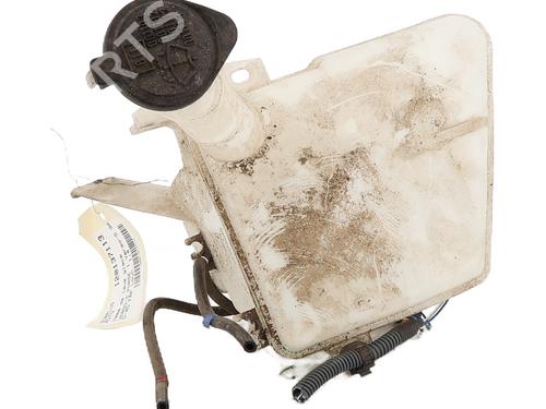 Used Windscreen washer tank TOYOTA VERSO S (_P12_) 1.4 D4-D (NLP121_, NLP121R) (90 hp) 32413239