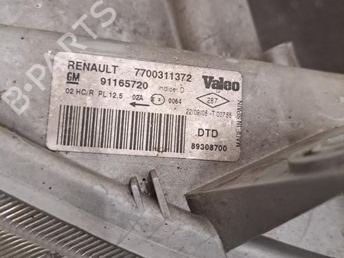 Right headlight RENAULT TRAFIC II Van (FL) 1.9 dCi 80 (FL0B) | BP28392741C29 