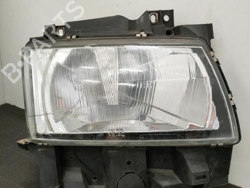 Used Right headlight VW TRANSPORTER T4 Van (70A, 70H, 7DA, 7DH) 2.5 TDI (102 hp) 28410405