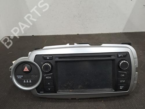 Used Radio TOYOTA YARIS (_P13_) 1.5 Hybrid (NHP130_, NHP130) (101 hp) 30688701