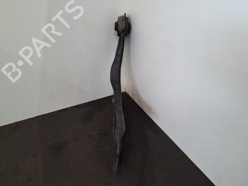 Used Right front suspension arm HYUNDAI TUCSON (TL, TLE) 1.7 CRDi (116 hp) 28408136