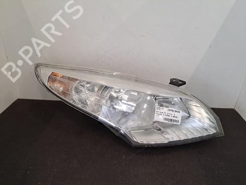 Used Right headlight RENAULT MEGANE III Grandtour (KZ0/1) 1.5 dCi (KZ09, KZ0D, KZ1G, KZ29, KZ14, KZ1W, KZ10, KZ1F,... (110 hp) 28406105
