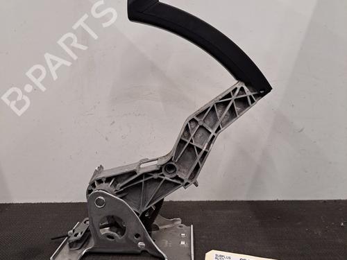 hand-brake-renault-megane-iv-hatchback-b9amn_-2015-28403807 main image