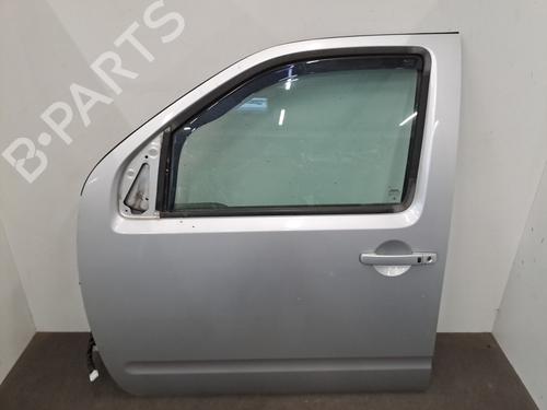 Used Left front door NISSAN PATHFINDER III (R51) 2.5 dCi 4WD (174 hp) 28408608