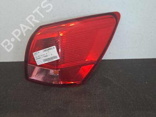 Used Right taillight NISSAN QASHQAI I (J10, NJ10) 2.0 dCi (150 hp) 28389607