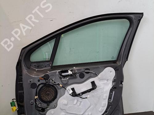 right-front-door-peugeot-2008-i-cu_-2013-38986305 main image