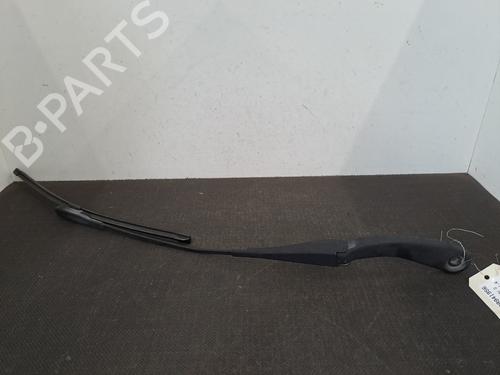 Used Front windshield wiper arm BMW 1 (F20) 116 d (116 hp) 28408664