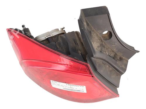 left-taillight-alfa-romeo-giulietta-940_-2010-2011-2012-2013-2014-2015-2016-2017-2018-2019-2020-31910156 main image
