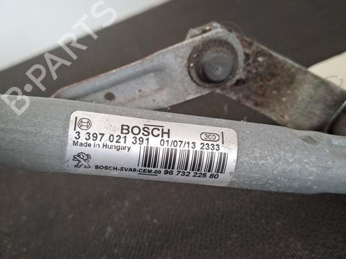 Used Front wiper motor Front wiper motor PEUGEOT 208 I (CA_, CC_) 1.4 HDi (68 hp) 28395595 28395595