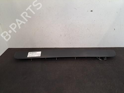 Centralt baglys VW TRANSPORTER T5 Van (7HA, 7HH, 7EA, 7EH) 1.9 TDI | BP29843264I39 