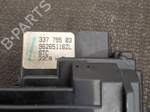 Steering column stalk PEUGEOT 106 II (1A_, 1C_) 1.0 i | BP28392081I23 