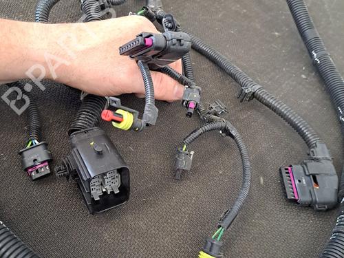 Used Electronic module Electronic module PEUGEOT 308 SW III (FC_, FJ_, FR_, F4_, FN_) PureTech 130 (FRHNSL, FRHNST) (131 hp) 28400424 28400424