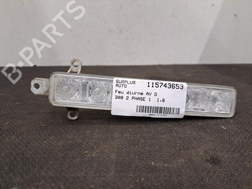 Used Right daytime light PEUGEOT 308 II (LB_, LP_, LW_, LH_, L3_) 1.6 HDi / BlueHDi 115 (115 hp) 30471347
