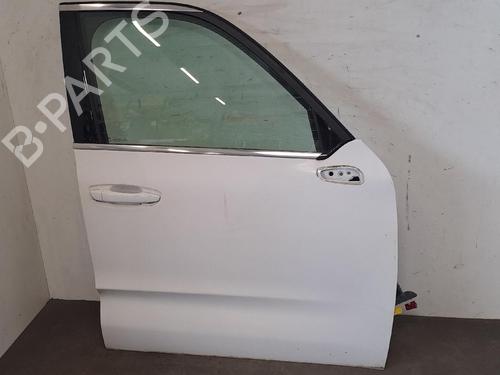 Used Right front door Right front door 37201442 37201442