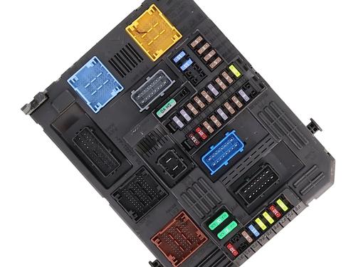 Fuse box CITROËN C4 Picasso II 1.6 HDi / BlueHDi 115 | BP33476078E1 - Image 4