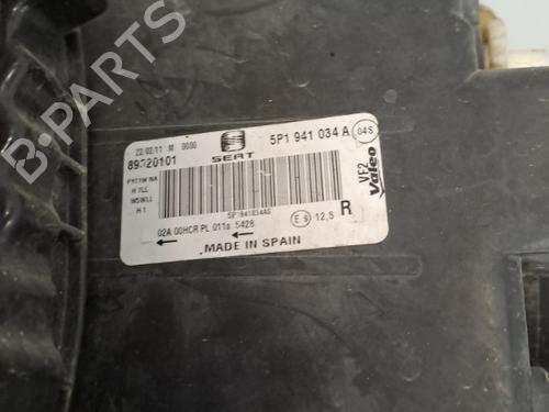 Right headlight SEAT LEON (1P1) 2.0 TDI 16V | BP28410031C29 