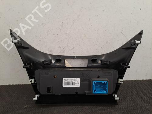 Used Climate control Climate control PEUGEOT 2008 I (CU_) 1.2 PureTech 82 (82 hp) 29749237 29749237