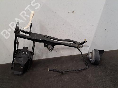 Used Right headlight support Right headlight support BMW 1 (F21) 114 d (95 hp) 30755224 30755224