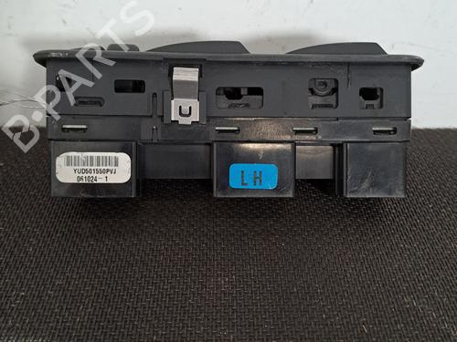 Used Left front window switch Left front window switch LAND ROVER RANGE ROVER SPORT I (L320) 3.6 D 4x4 (272 hp) 28390078 28390078