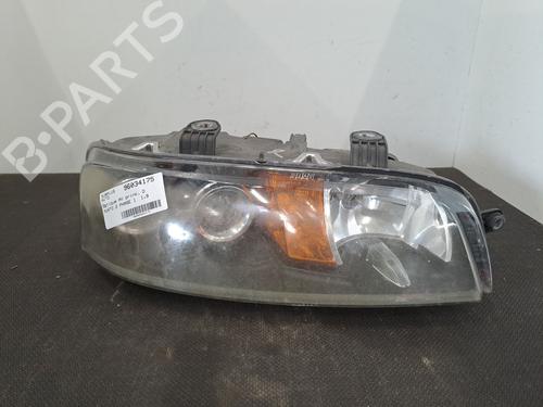 Używane Lampa przednia prawa FIAT PUNTO (188_) 1.9 JTD (86 hp) 28398133