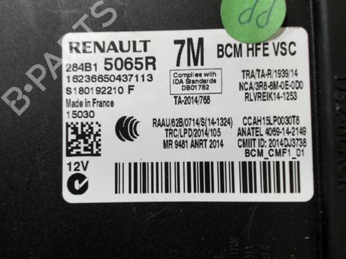 Used Fuse box Fuse box RENAULT KADJAR (HA_, HL_) 1.6 dCi 130 4x4 (HLA4) (130 hp) 28399873 28399873