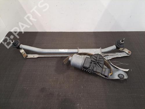 Used Front wiper motor DACIA DUSTER (HS_) 1.5 dCi (86 hp) 28391655