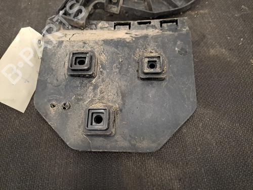 rear-bumper-bracket-volvo-v50-545-2003-2004-2005-2006-2007-2008-2009-2010-2011-2012-28409532 main image