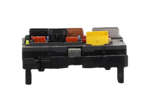 Used Fuse box Fuse box 37706689 37706689