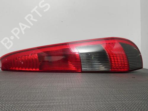 Used Right taillight FORD FIESTA V (JH_, JD_) 1.3 (69 hp) 28411165
