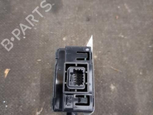Switch RENAULT LAGUNA III (BT0/1) 2.0 dCi (BT07, BT0J, BT14, BT1A, BT1S) | BP30156488I30