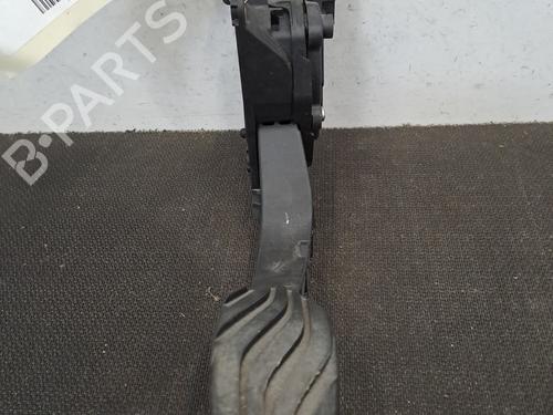 Used Pedal RENAULT CLIO V (B7_) 1.6 E-TECH 140 (B7MU) (140 hp) 28397655