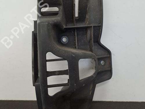 Used Rear bumper bracket LAND ROVER RANGE ROVER SPORT I (L320) 3.6 D 4x4 (272 hp) 28401066