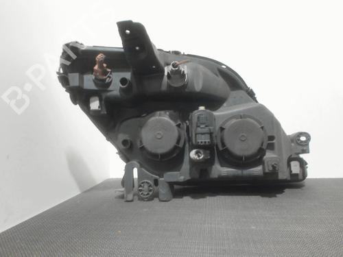 Koplamp links RENAULT SCÉNIC I MPV (JA0/1_, FA0_) 1.6 (JA00, JA16, JA15, JA19, JA1V, JA2B, JA2C, JA0B,... (107 hp) 28399285