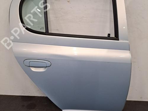 Used Right rear door TOYOTA YARIS (_P1_) 1.3 (SCP12_, SCP13_, SCP12R, SCP13R) (87 hp) 28403580